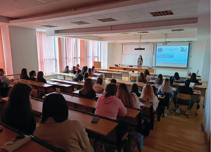 Ofițerii DGA Pitești, activități preventive la Universitatea din Pitești