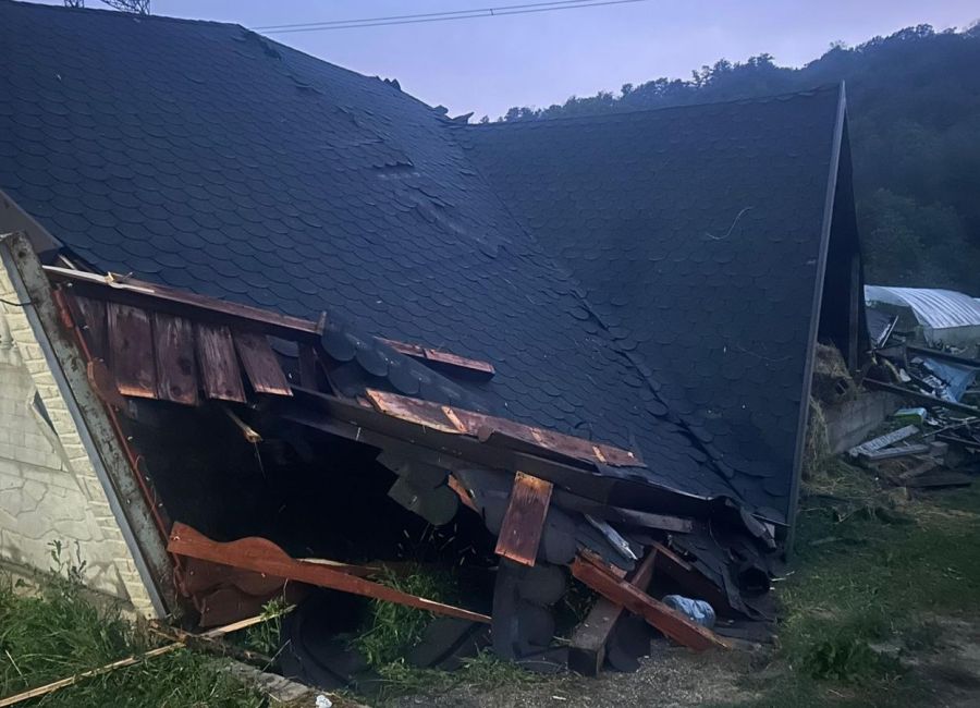 ACUM! TRAGEDIE în Argeș! Tânăr OMORÂT de furtună!