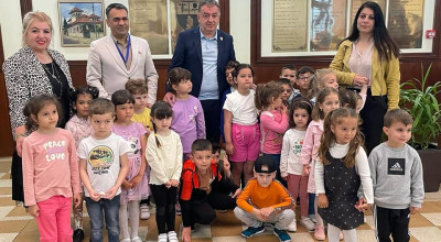 Primarul Cristian Gentea, întâlnire cu 20 de prichindei