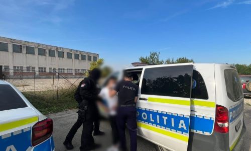 Elevă BĂTUTĂ în incinta unui LICEU din Argeş! Agresorul a fost REŢINUT