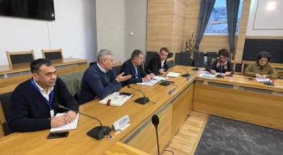 Primarul Gentea, întâlnire cu managerii instituțiilor de învățământ din Pitești