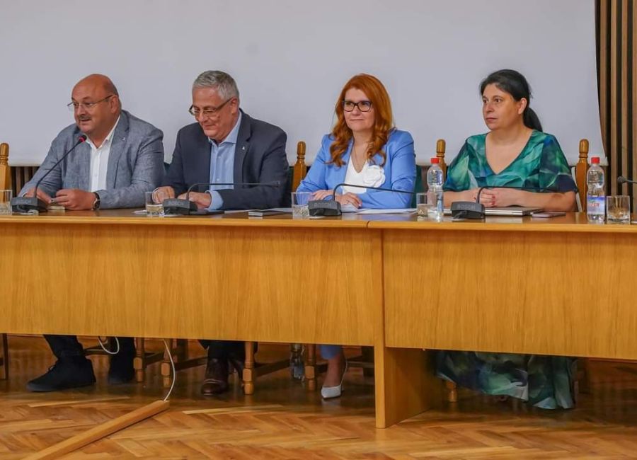 Întâlniri de lucru la Consiliul Județean Argeș pe tema implementării fondurilor europene în Regiunea Sud-Muntenia