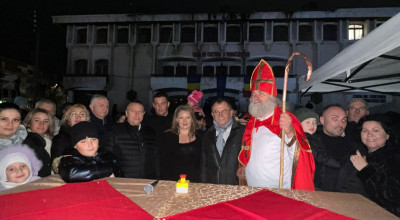 Prefectul Ioana Făcăleață a luat parte la aprinderea iluminatului festiv la Mioveni!