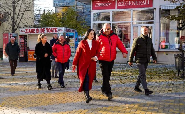 Ministrul Simona Bucura-Oprescu și președintele Ion Mînzînă au votat pentru un președinte care să aducă echilibru și dezvoltare în România