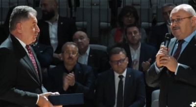 Ion Mînzînă: 'Din această sală sper să plece viitorii camponi ai ţării'
