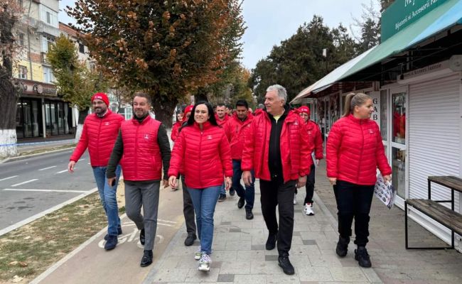 Ministrul Simona Bucura-Oprescu și echipa PSD, la Curtea de Argeș: “Guvernarea PSD înseamnă creșterea veniturilor pentru toți românii și investiții record în proiecte de utilitate publică”