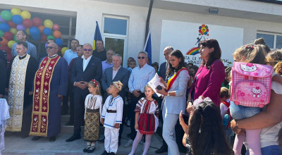 O grădiniţă a fost inaugurată la Mihăeşti cu prilejul începerii noului an şcolar