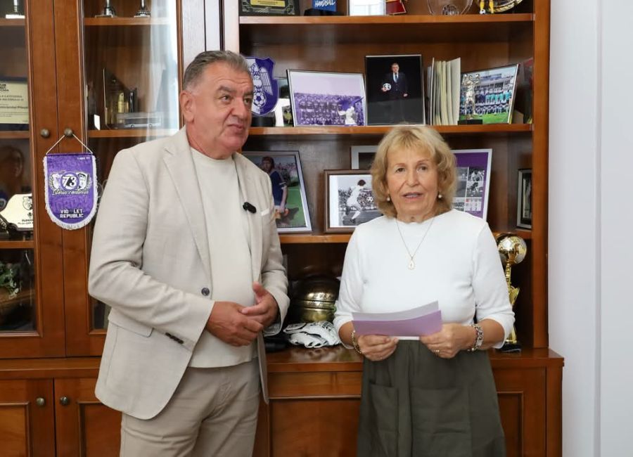 Secretul lui Dobrin va fi îngropat în fundația noului stadion din Trivale