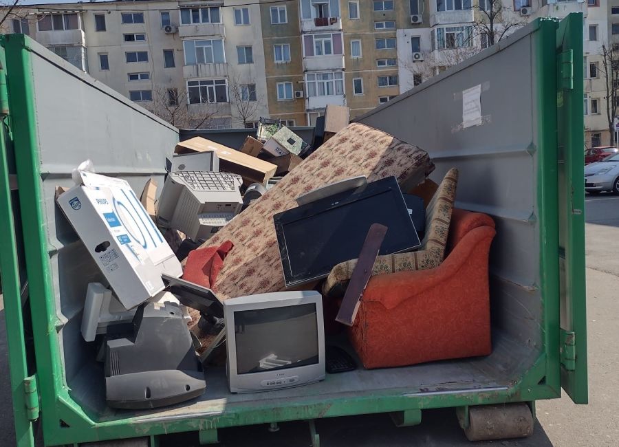 Campanie de colectare GRATUITĂ a deșeurilor voluminoase și DEEE, în Pitești!