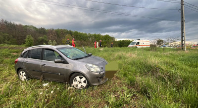 Accident în Argeș! A ajuns cu mașina pe câmp!