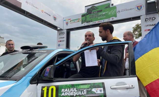 Primarul Cristian Gentea a dat startul festiv în Raliul Argeșului
