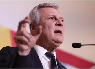 Liderul senatorilor PSD cere DEMISIA lui Ionuț Moșteanu!