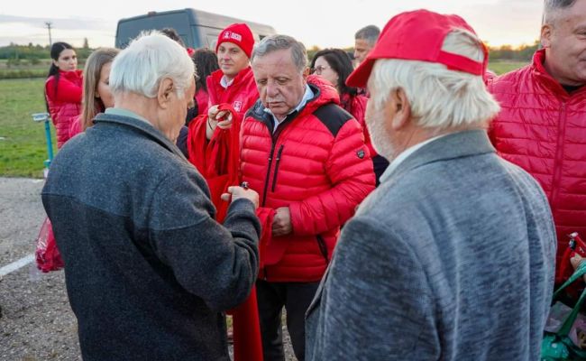 Ion Mînzînă și-a sărbătorit ziua alături de argeșeni