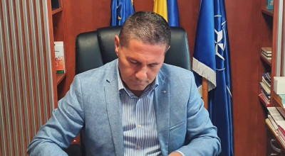 Investiții în școlile din comuna Bradu! Primarul Dan Stroe a SEMNAT contractul