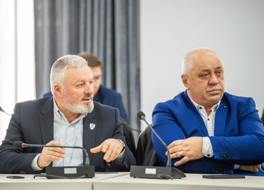 Conducerea Consiliului Județean Argeș a participat la discuții privind bugetul Administrației Fondului pentru Mediu 2026