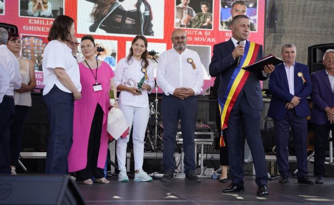 Tradiție, credință, dezvoltare – Zile de sărbătoare în comunele Cuca, Bradu, Hârsești și Vedea!