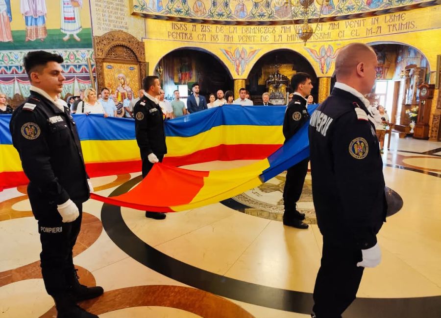 Ziua Drapelului Național, sărbătorită cu respect și solemnitate la Mioveni