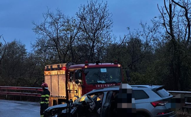 Accident GRAV în Argeș! Două persoane au fost RĂNITE