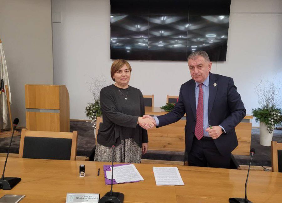 O nouă investiţie importantă în Piteşti! Primarul Gentea a SEMNAT contractul
