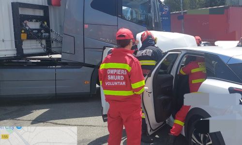 Accident în Pitești! O femeie a ajuns de URGENȚĂ la spital