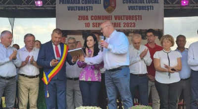 La mulți ani, Vulturești