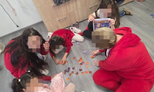 Halloween cu zâmbete, empatie și bucurie la Centrul Multifuncțional Comunitar!