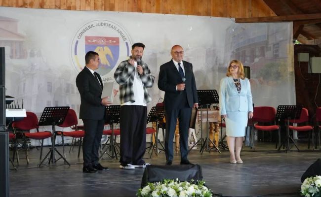 Argeșul își sărbătorește oamenii. Personalități care au dus numele județului în țară și în lume