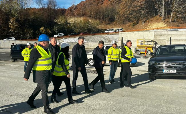 Ciolacu, Grindeanu, Neacșu, alături de Mînzînă, Simona Bucura Oprescu și Gentea, în Argeș la Autostrada Pitești-Sibiu