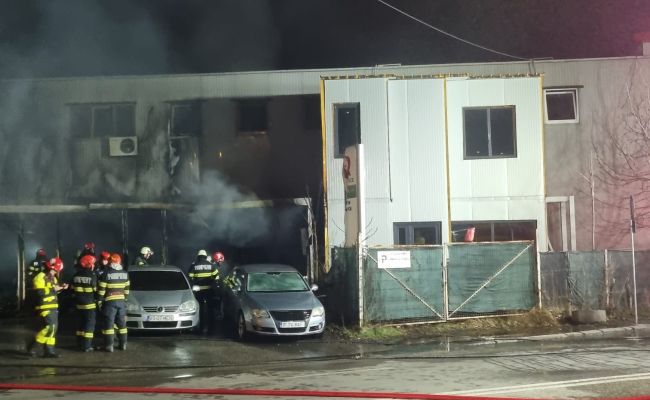 ACUM! Incendiu în Pitești!