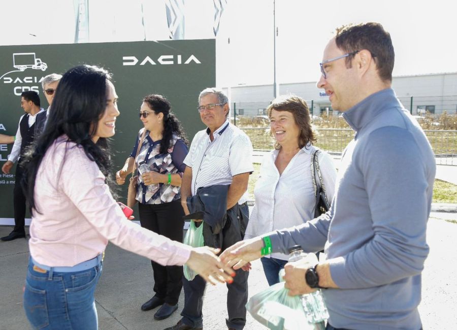 Simona Bucura Oprescu: "Susținerea Dacia și a industriei auto din România este una dintre prioritățile mandatului meu!"