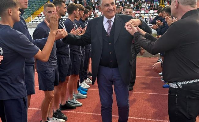 A început DEMOLAREA stadionului Nicolae Dobrin! Mesajul primarului Gentea