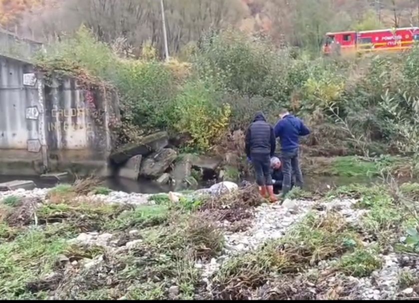 ACUM! Femeie găsită MOARTĂ în Argeș!