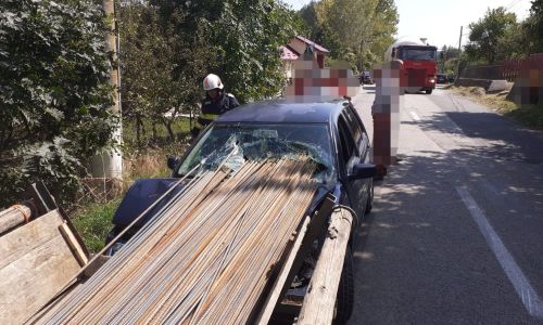 Accident GRAV în Argeş! Un tânăr a fentat moartea