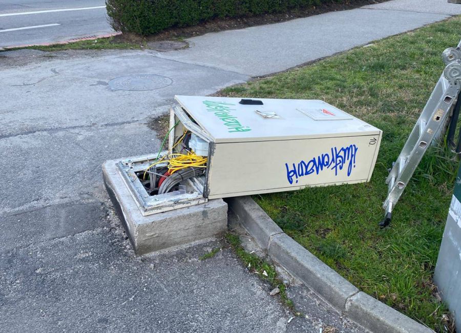 Un nou act de vandalism în Piteşti! Primarul Gentea, mesaj ferm