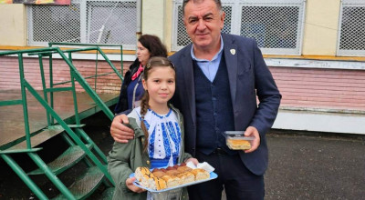 Primarul Cristian Gentea a fost prezent la Târgul de Toamnă al Școlii Gimnaziale "Nicolae Iorga"