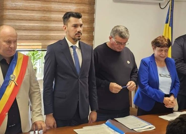 Primarul comunei Albeștii de Argeș a depus jurământul pentru un nou mandat