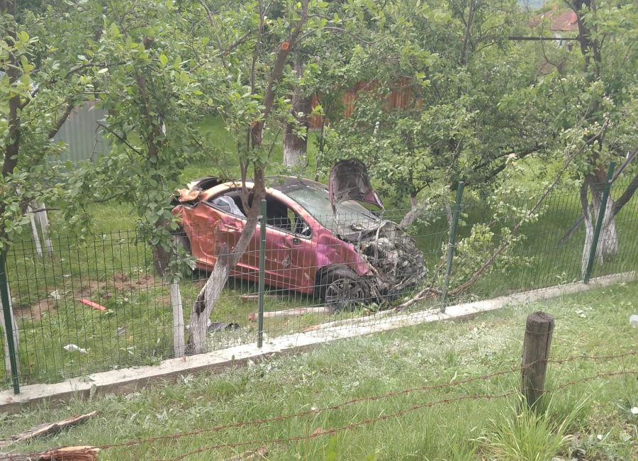 Accident GRAV în Argeș! O tânără a fost RĂNITĂ!