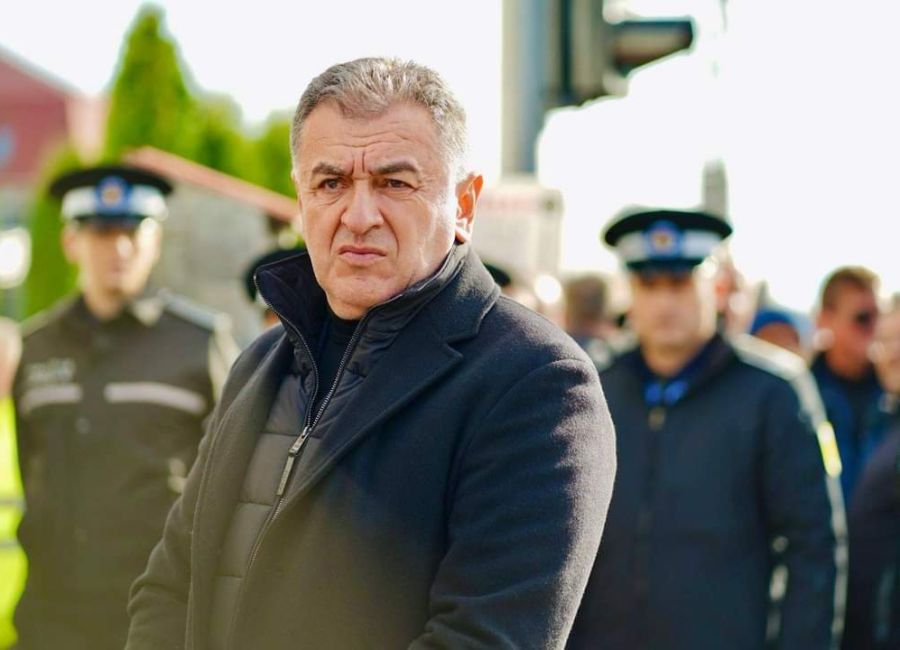 Primarul Cristian Gentea, la înmormântarea polițistului local din Pitești