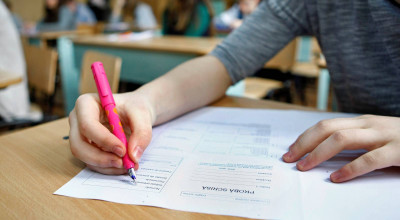 Un elev a fost BĂTUT de o profesoară la o școală din Argeș