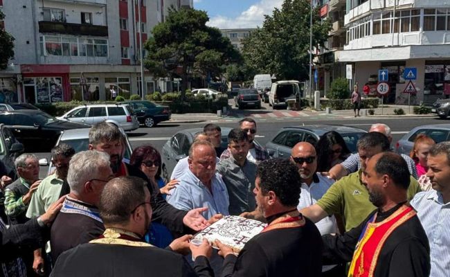 Eroii neamului au fost cinstiți în orașul Topoloveni