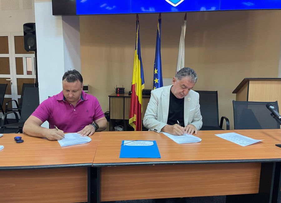 Investiţii uriaşe în unităţile de învăţământ din Piteşti! Anunţul primarului Gentea!