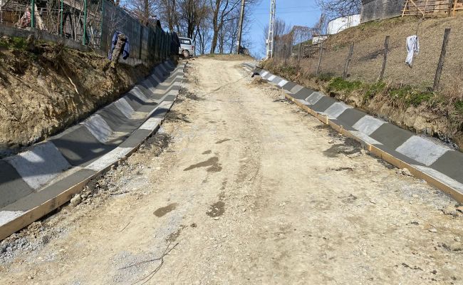 Lucrări de modernizare a mai multor străzi din comuna Valea Iaşului