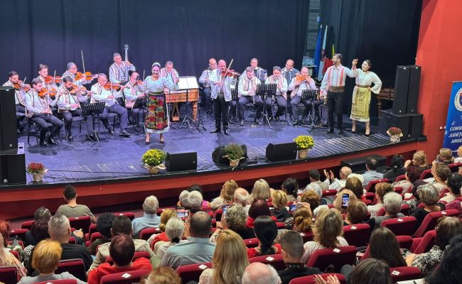 Folclorul autentic a adunat publicul la Mioveni!