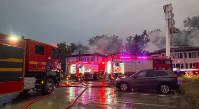 INCENDIU la o firmă de RENUME din Pitești!