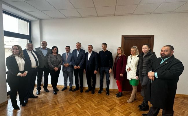 Noul subprefect, Marius Pîrvu, a depus jurământul