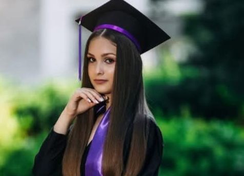 Ioana, singura medie de 10 la Evaluarea Națională în Argeș!
