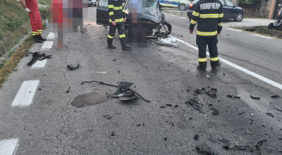 Accident cu două mașini în Argeș!