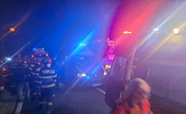 ACUM! Plan ROȘU de intervenție în Argeș! Accident cu 13 victime