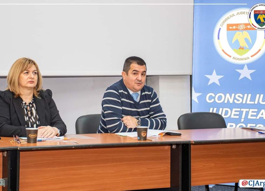 Adrian Bughiu, vicepreședintele CJ Argeș, întâlnire cu asociațiile de tineret din județ