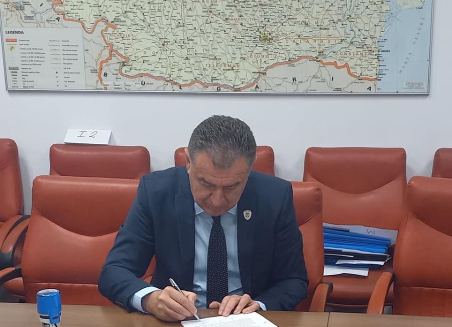Primarul Cristian Gentea a semnat contractul! Încă 15 autobuze electrice la Pitești